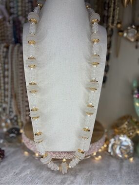 Vintage Frosted Lucite Beaded Necklace Gold Tone Clear Beads Jewelry